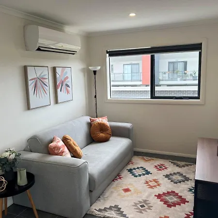 Adorable 1 Bedroom Unit In Coombs Weston Creek Exterior photo